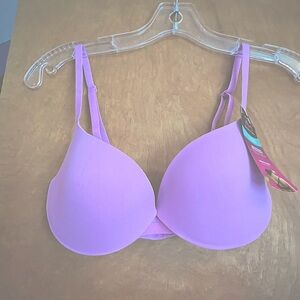 Maidenform pink bra